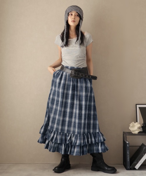 Ulysses(ユリシス)の「裾ティアードフリルチェックロングスカート(スカート・レディース・ネイビー・S/M)」の5枚目の写真