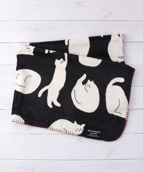 one'sterrace（ワンズテラス）の「【あったか】リバーシブル ブランケット（ブランケット・レディース・ブラック系8/ベージュ系8/ピンク系9/グリーン系5・99）」の2枚目の写真