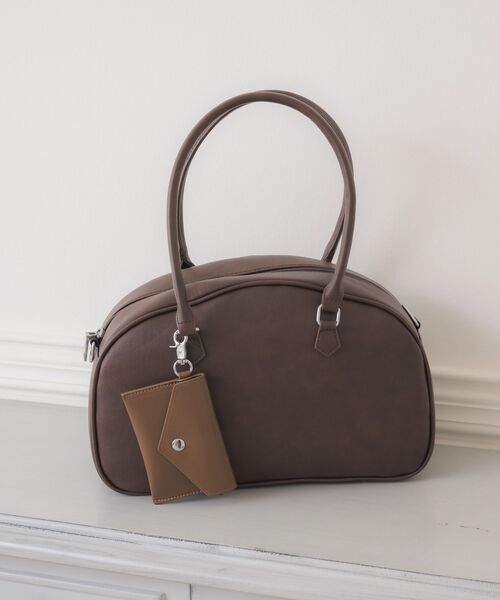 ems excite（エムズエキサイト）の「BIGボストンバッグ（ショルダーバッグ・レディース・ブラック/ブラウン/キャメル・ONE SIZE）」の10枚目の写真