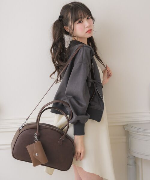 ems excite（エムズエキサイト）の「BIGボストンバッグ（ショルダーバッグ・レディース・ブラック/ブラウン/キャメル・ONE SIZE）」の12枚目の写真