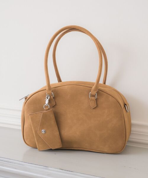 ems excite（エムズエキサイト）の「BIGボストンバッグ（ショルダーバッグ・レディース・ブラック/ブラウン/キャメル・ONE SIZE）」の21枚目の写真