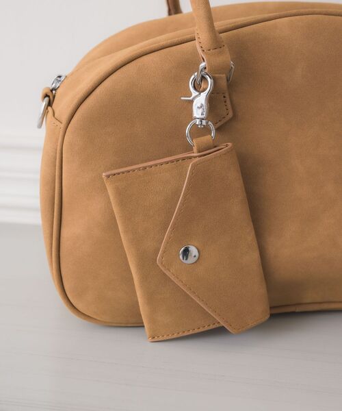 ems excite（エムズエキサイト）の「BIGボストンバッグ（ショルダーバッグ・レディース・ブラック/ブラウン/キャメル・ONE SIZE）」の22枚目の写真
