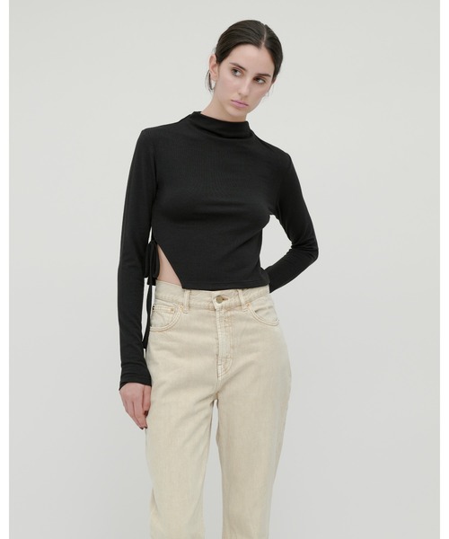 kiehtova（キエトヴァ）の「【kiehtova】SMOOTH SIDE SLIT TOPS/スムース サイドスリット トップス（Tシャツ/カットソー・レディース・アイボリー/グレー/ブラック・FREE）」の6枚目の写真