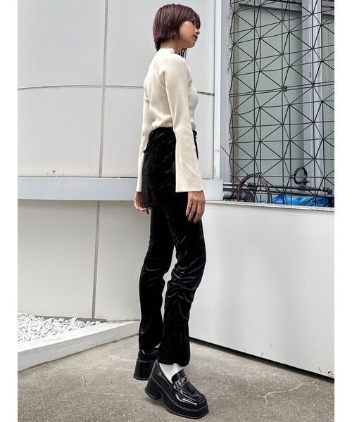 MURUA(ムルーア)の「スカートレイヤードシャーリングベロアパンツ(その他パンツ・レディース・ブラウン/ブラック・2/1)」の12枚目の写真