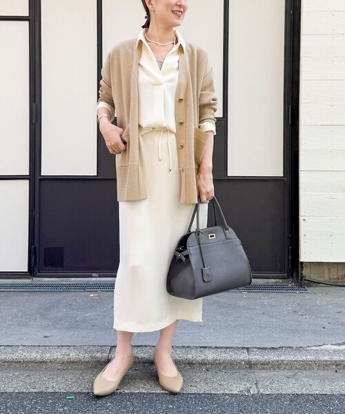 NOLLEY’S Sophi（ノーリーズソフィ）の「《morisachiシリーズとセットアップ対応》ウォッシャブルダブルサテンスキッパーブラウス（シャツ/ブラウス・レディース・キナリ/ネイビー/ブラウン・38）」の7枚目の写真