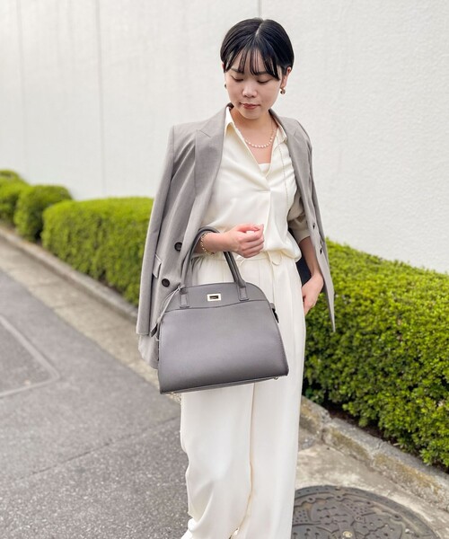 NOLLEY’S Sophi（ノーリーズソフィ）の「《morisachiシリーズとセットアップ対応》ウォッシャブルダブルサテンスキッパーブラウス（シャツ/ブラウス・レディース・キナリ/ネイビー/ブラウン・38）」の12枚目の写真