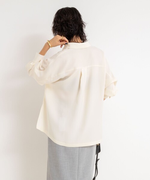 NOLLEY’S Sophi（ノーリーズソフィ）の「《morisachiシリーズとセットアップ対応》ウォッシャブルダブルサテンスキッパーブラウス（シャツ/ブラウス・レディース・キナリ/ネイビー/ブラウン・38）」の22枚目の写真