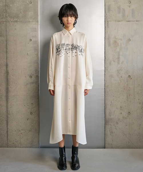 RUMCHE（ラムシェ）の「Landscape Embroidery Dress / ランドスケープエンブロイダリードレス（シャツワンピース・レディース・ブラック/オフホワイト/ブルー・FREE）」の14枚目の写真