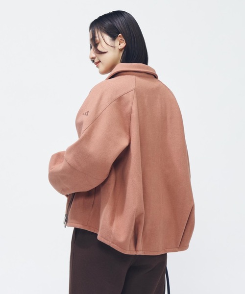 adidas(アディダス)の「【別注】アディダス adidas ラックスフロー オールデイズ ルーズフィット ウール風のウーブンジャケット 限定コラボ(ブルゾン・レディース・ダークグレー/ピンク・L/XL/S/M)」の6枚目の写真
