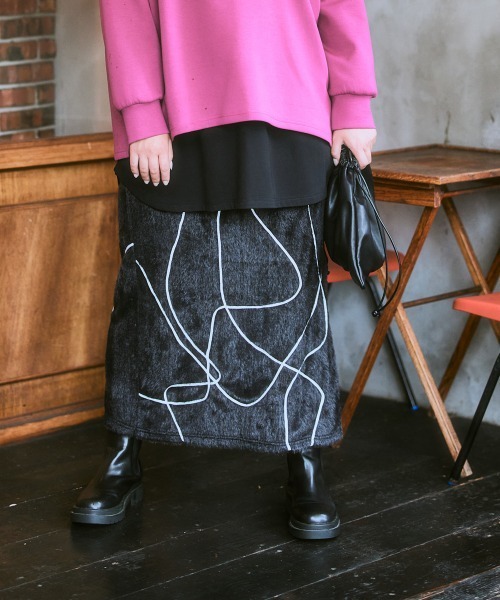 SMILE LAND（スマイルランド）の「＜大きいサイズ＞コード刺しゅうシャギースカート（ゆったりヒップ）（スカート・レディース・モカ/ブラック系・L/LL/3L/4L/5L）」の3枚目の写真