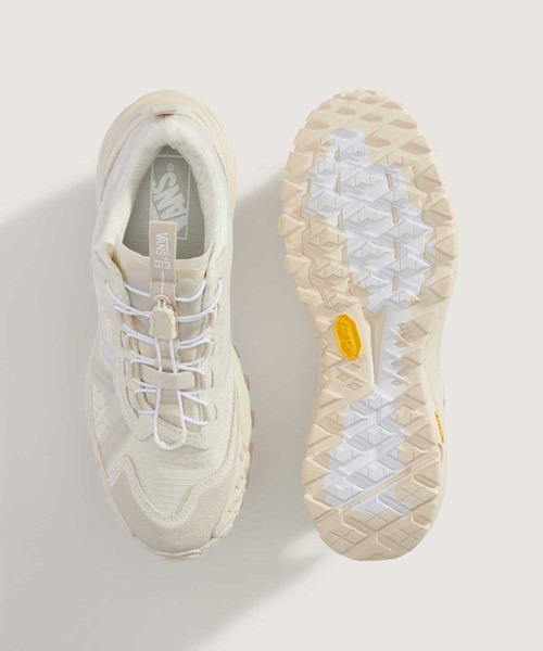 VANS(バンズ)の「クロスパス XC GORE-TEX / MTE Crosspath XC Gore-Tex WHIT / VN000DAMWHT1(スニーカー・メンズ・ホワイト・5/5.5/6/6.5/7/7.5/8/8.5/9/9.5/10/10.5/11/11.5/12/4/4.5/3.5/13)」の9枚目の写真