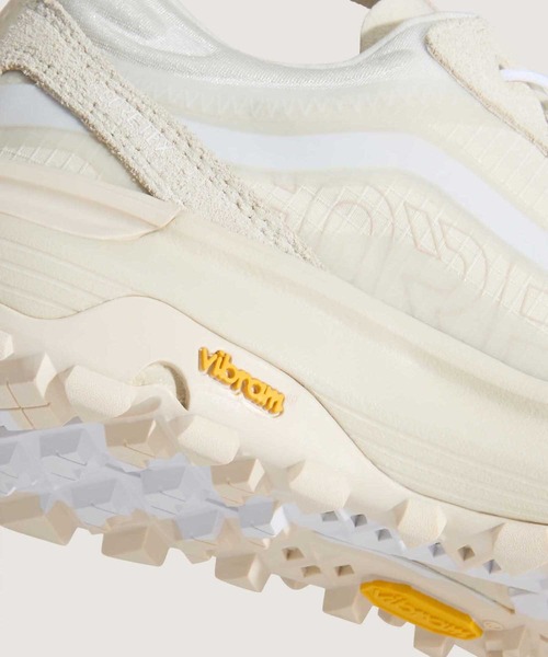 VANS(バンズ)の「クロスパス XC GORE-TEX / MTE Crosspath XC Gore-Tex WHIT / VN000DAMWHT1(スニーカー・メンズ・ホワイト・5/5.5/6/6.5/7/7.5/8/8.5/9/9.5/10/10.5/11/11.5/12/4/4.5/3.5/13)」の12枚目の写真