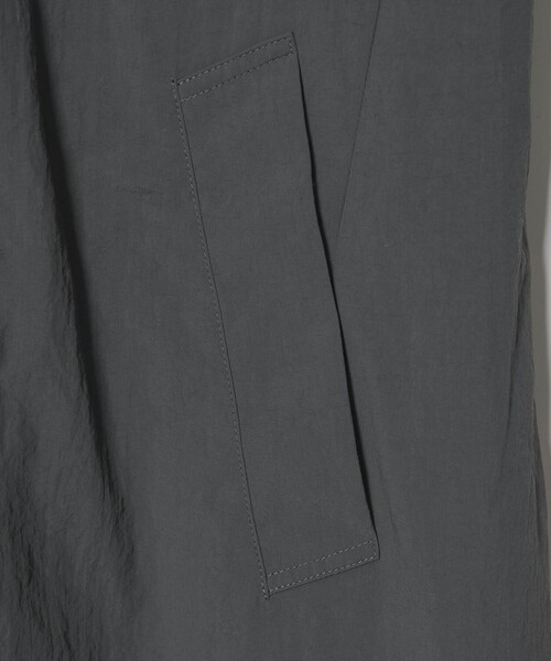 BEAUTY&YOUTH UNITED ARROWS（ビューティーアンドユースユナイテッドアローズ）の「PERTEX ナイロン バルマカーン コート 撥水機能（ステンカラーコート・メンズ・ダークグレー/ベージュ/ブラック・S/XL/L/M）」の9枚目の写真