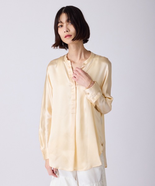c/est(シーエ)の「c/est/シーエ SILK シルクサテン スキッパー ブラウス 秋物 秋服 2026年秋冬(シャツ/ブラウス・レディース・オフホワイト/チャコール・FREE)」の9枚目の写真