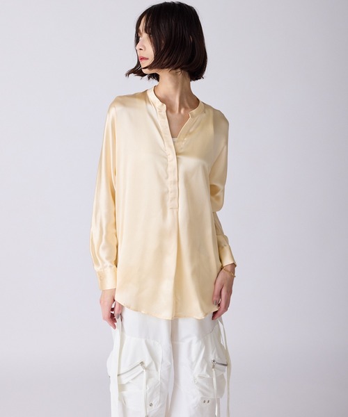 c/est(シーエ)の「c/est/シーエ SILK シルクサテン スキッパー ブラウス 秋物 秋服 2026年秋冬(シャツ/ブラウス・レディース・オフホワイト/チャコール・FREE)」の7枚目の写真