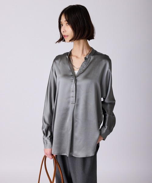 c/est(シーエ)の「c/est/シーエ SILK シルクサテン スキッパー ブラウス 秋物 秋服 2026年秋冬(シャツ/ブラウス・レディース・オフホワイト/チャコール・FREE)」の20枚目の写真