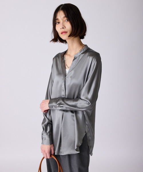 c/est(シーエ)の「c/est/シーエ SILK シルクサテン スキッパー ブラウス 秋物 秋服 2026年秋冬(シャツ/ブラウス・レディース・オフホワイト/チャコール・FREE)」の21枚目の写真