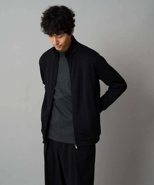 a.v.v（アーヴェヴェ）の「【イージーケア/毛玉になりにくい】アゼダブルフェイススタンドカラーカーディガン【ストレッチ/洗濯機で洗える】（カーディガン/ボレロ・メンズ・ライトグレー/ブラック・46/48/50）」の2枚目の写真