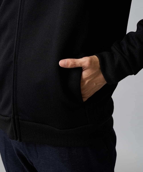 a.v.v（アーヴェヴェ）の「【イージーケア/毛玉になりにくい】アゼダブルフェイススタンドカラーカーディガン【ストレッチ/洗濯機で洗える】（カーディガン/ボレロ・メンズ・ライトグレー/ブラック・46/48/50）」の7枚目の写真