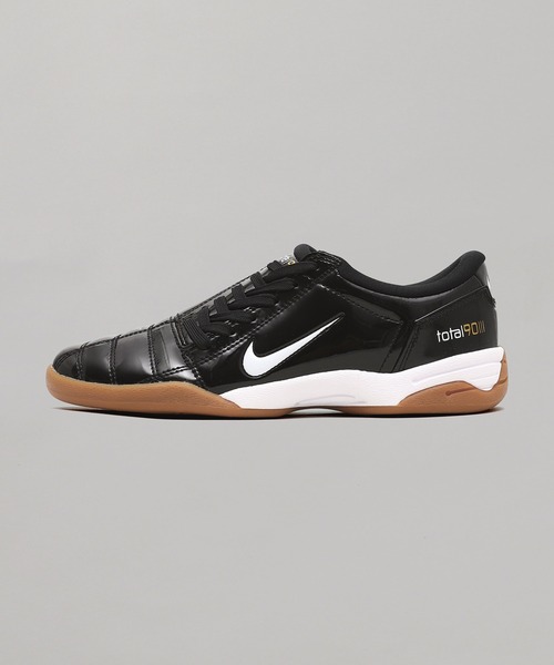 NIKE(ナイキ)の「NIKE WMNS T90 IB5666-001(スニーカー・レディース・ブラック・23.5㎝/24.5㎝/24㎝/23㎝)」の1枚目の写真