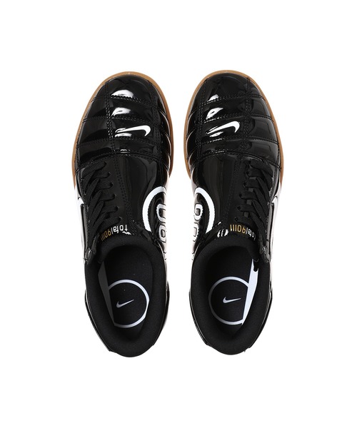 NIKE(ナイキ)の「NIKE WMNS T90 IB5666-001(スニーカー・レディース・ブラック・23.5㎝/24.5㎝/24㎝/23㎝)」の2枚目の写真