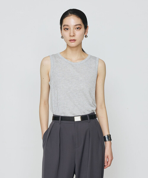 Gabardine K.T（ギャバジンケーティー）の「ラメテレコ タンクトップ（タンクトップ・レディース・ライトグレー/ライトベージュ/サックスブルー・9号/11号）」の3枚目の写真