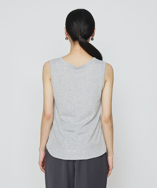 Gabardine K.T（ギャバジンケーティー）の「ラメテレコ タンクトップ（タンクトップ・レディース・ライトグレー/ライトベージュ/サックスブルー・9号/11号）」の19枚目の写真