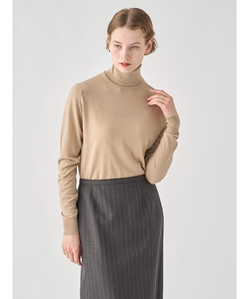 JOHN SMEDLEY（ジョンスメドレー）の「タートルネック長袖ニットプルオーバー（ニット/セーター・レディース・ブラウン系その他/ブラック/チャコールグレー/ダークグレー/グリーン/ホワイト/ダークネイビー/グレー系その他/ベージュ系その他/ブラウン系その他3・M/S/XS）」の9枚目の写真