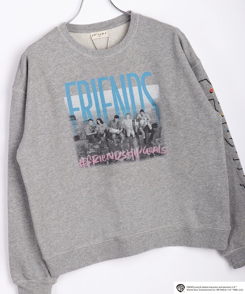 セール】FRIENDS フォトプリント 袖ロゴ 長袖トレーナー（スウェット