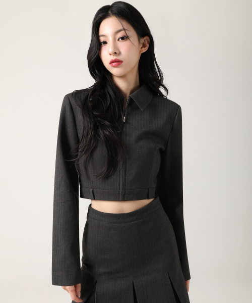 AVANDRESS(アバンドレス )の「Jaya Crop Jacket BLACK(テーラードジャケット・レディース・ブラック・SMALL)」の2枚目の写真