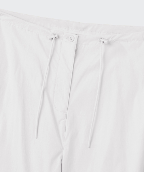 MUSINSA STANDARD WOMAN（ムシンサスタンダードウーマン）の「ウィメンズパラシュートパンツ[ホワイト]（スウェットパンツ・レディース・その他・30/24/26/28/22）」の6枚目の写真