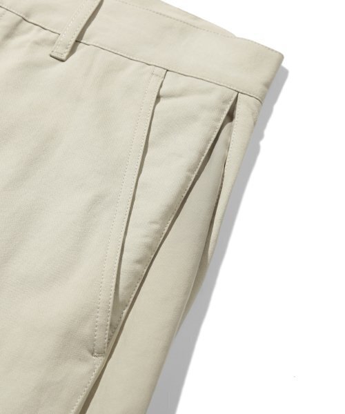 TRILLION(トリリオン)の「サイドタックスナップボタンワイドコットンパンツ (クリーム)(その他パンツ・レディース・その他・X-LARGE/MEDIUM/LARGE)」の7枚目の写真