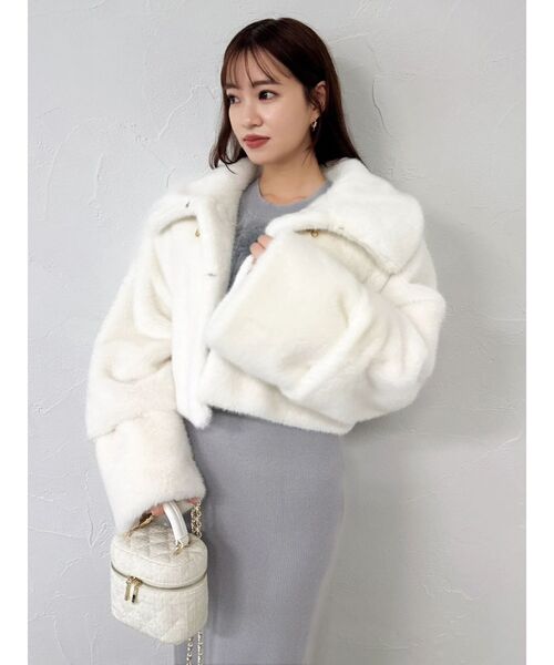 dazzlin(ダズリン)の「ビットショートミンクライクファーコート(その他アウター・レディース・チャコールグレー/オフホワイト・FREE)」の21枚目の写真