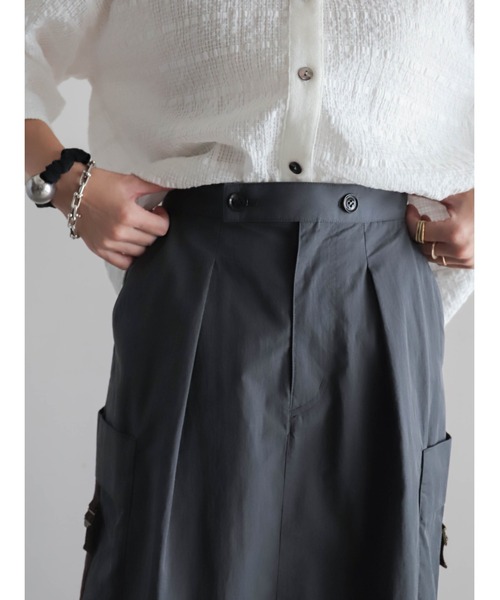 FIL DE FER（フィルデフェール）の「コットンナイロンギャバ　カーゴスカート（スカート・レディース・カーキ/グレー・FREE）」の22枚目の写真