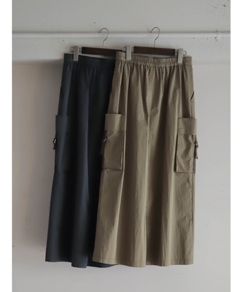 FIL DE FER（フィルデフェール）の「コットンナイロンギャバ　カーゴスカート（スカート・レディース・カーキ/グレー・FREE）」の10枚目の写真
