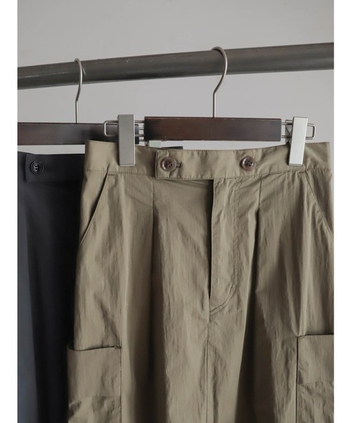 FIL DE FER（フィルデフェール）の「コットンナイロンギャバ　カーゴスカート（スカート・レディース・カーキ/グレー・FREE）」の11枚目の写真