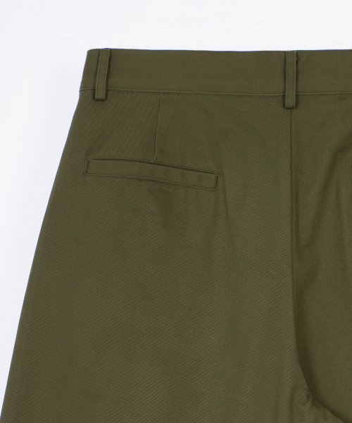 GLW(ジーエルダブリュ)の「コットンバミューダパンツカーキ(その他パンツ・レディース・その他・LARGE/SMALL/MEDIUM)」の9枚目の写真