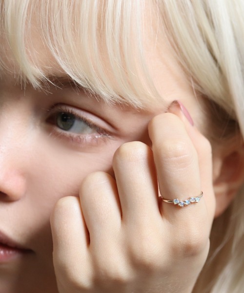 cui-cui(キュイキュイ)の「オパール クラスター リング | K10YG(リング・レディース・イエローゴールド・#13/#11/#9)」の7枚目の写真