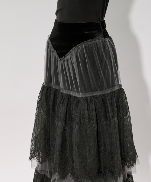 Ezick(エジック)の「lace tiered velour skirt レースベロアスカート(スカート・レディース・ブラック/チャコールグレー・FREE)」の7枚目の写真