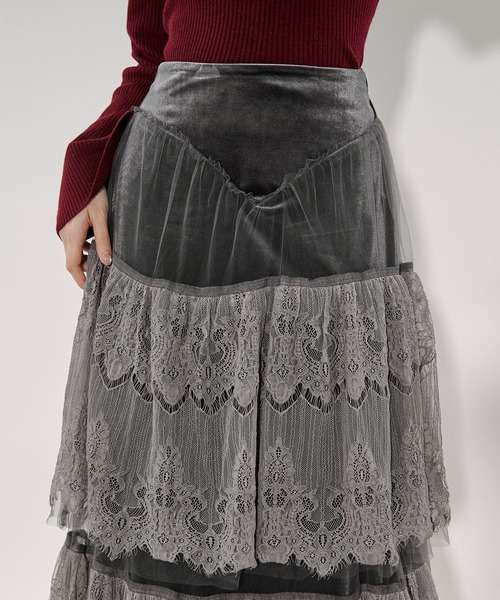 Ezick(エジック)の「lace tiered velour skirt レースベロアスカート(スカート・レディース・ブラック/チャコールグレー・FREE)」の21枚目の写真