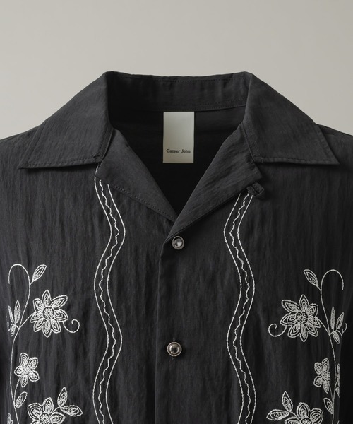 CASPER JOHN（キャスパージョン）の「Flower embroidery shirts/フラワーエンブロイダリーシャツ（シャツ/ブラウス・メンズ・ホワイト/ピンク/ブラック・X-SMALL/LARGE/MEDIUM/SMALL）」の16枚目の写真