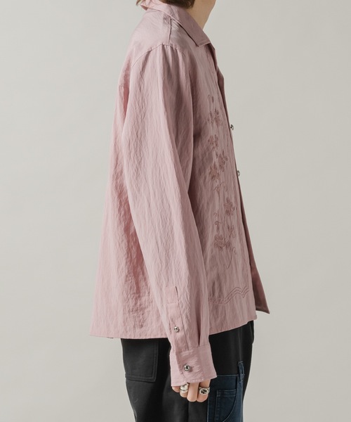 CASPER JOHN（キャスパージョン）の「Flower embroidery shirts/フラワーエンブロイダリーシャツ（シャツ/ブラウス・メンズ・ホワイト/ピンク/ブラック・X-SMALL/LARGE/MEDIUM/SMALL）」の5枚目の写真