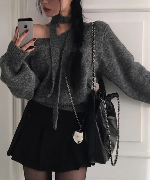 GLAMOROUS JANE(グラマラスジェーン)の「チョーカーリボン付Vネックショート丈ニットトップス(ニット/セーター・レディース・グレー/ホワイト/ブラック・FREE)」の15枚目の写真