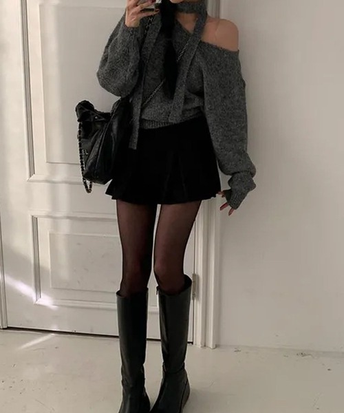GLAMOROUS JANE(グラマラスジェーン)の「チョーカーリボン付Vネックショート丈ニットトップス(ニット/セーター・レディース・グレー/ホワイト/ブラック・FREE)」の16枚目の写真