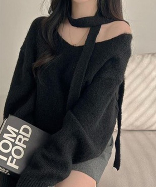 GLAMOROUS JANE(グラマラスジェーン)の「チョーカーリボン付Vネックショート丈ニットトップス(ニット/セーター・レディース・グレー/ホワイト/ブラック・FREE)」の8枚目の写真