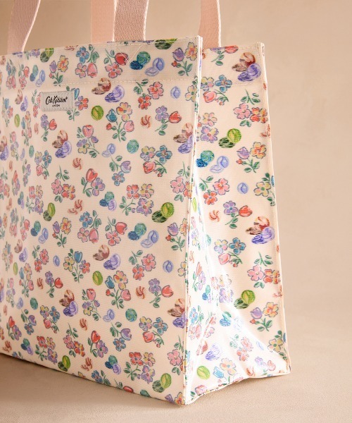 Cath Kidston(キャスキッドソン)の「ミディアム ブックバック Marble Ditsy(トートバッグ・レディース・その他・FREE)」の7枚目の写真