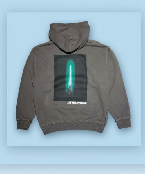 STAR WARS（スターウォーズ）の「『スター・ウォーズ/STARWARS』ジップパーカー Tシャツ フォトグラフィック オーバーサイズ ピグメント加工 ヴィンテージライク ムービー ZOZO限定（パーカー・メンズ・グレー系その他/ブルー系その他/ピンク系その他/グレー系その他2/グレー系その他3/グレー系その他4/グレー系その他5/グレー系その他6/グレー系その他7/ブルー系その他2/ブルー系その他3/ブルー系その他4/ブルー系その他5/ブルー系その他6/ブルー系その他7/ピンク系その他2/ピンク系その他3/ピンク系その他4/ピンク系その他5/ピンク系その他6/ピンク系その他7・MEDIUM/LARGE/X-LARGE）」の4枚目の写真