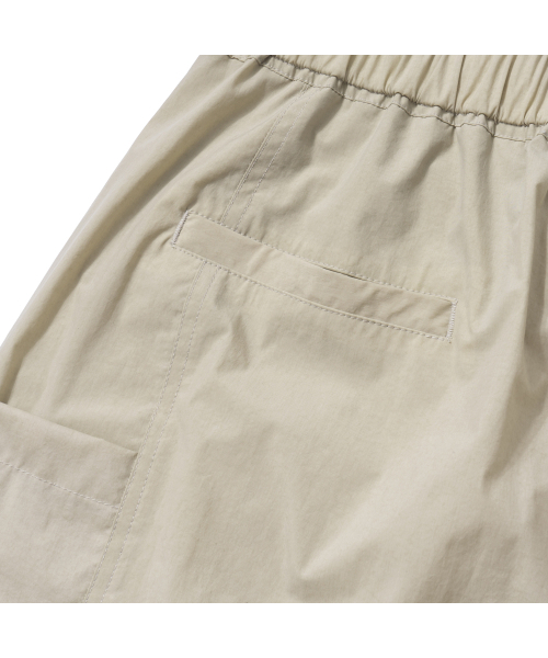 EXTRAORDINARY(エクストラオーディナリー)の「LAYERED POCKET SHORTS BEIGE(その他パンツ・メンズ・その他・MEDIUM/LARGE/X-LARGE)」の8枚目の写真