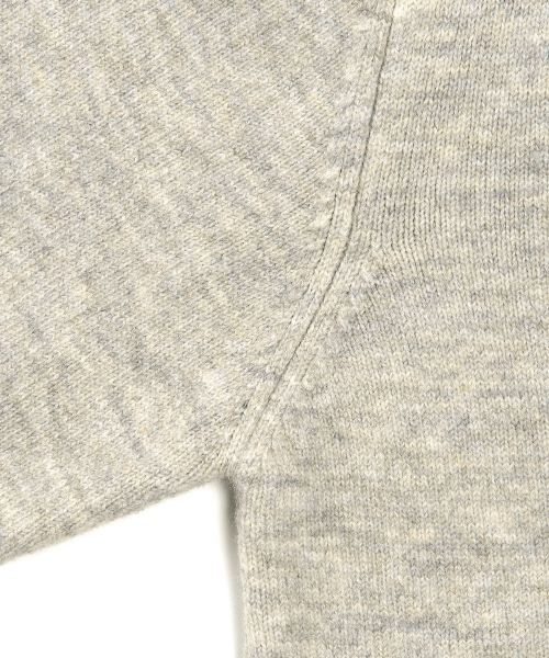 EXCONTAINER(エックスコンテナ)の「ミニマルボタンラウンドネッククロップカーディガン (GREY)(カーディガン/ボレロ・メンズ・その他・MEDIUM/LARGE/X-LARGE)」の8枚目の写真