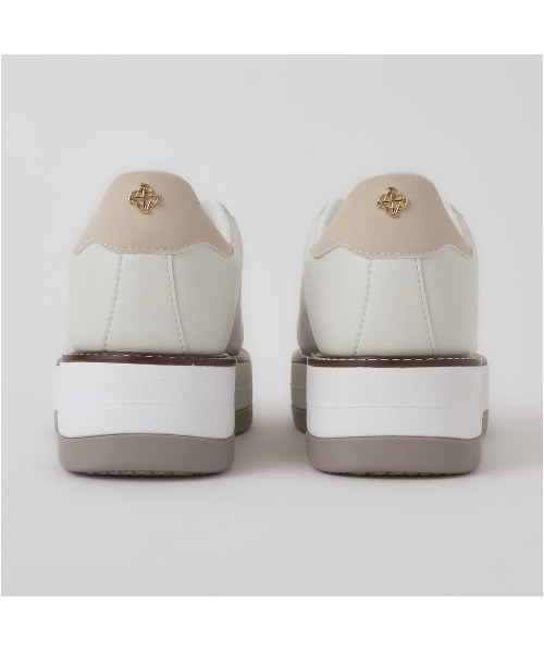 +diana(プラスダイアナ)の「【Premiumline】 レースアップスニーカー(スニーカー・レディース・ホワイト/ブラック/ダークベージュ・23.0cm/22.5cm/25.0cm/24.5cm/24.0cm/23.5cm/22.0cm)」の20枚目の写真